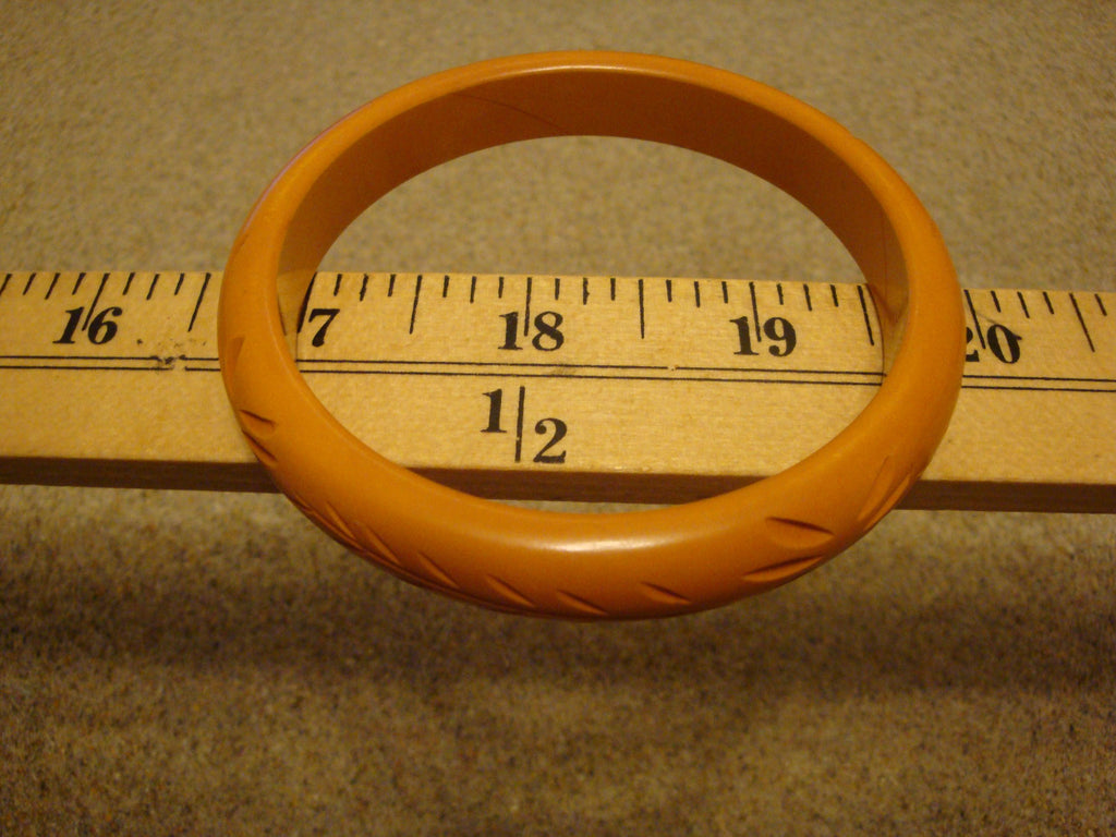 Vintage 1/2" Bakelite Bracelet! Solid Goldenrod; Vine/Leaf/ Flower Carvings!