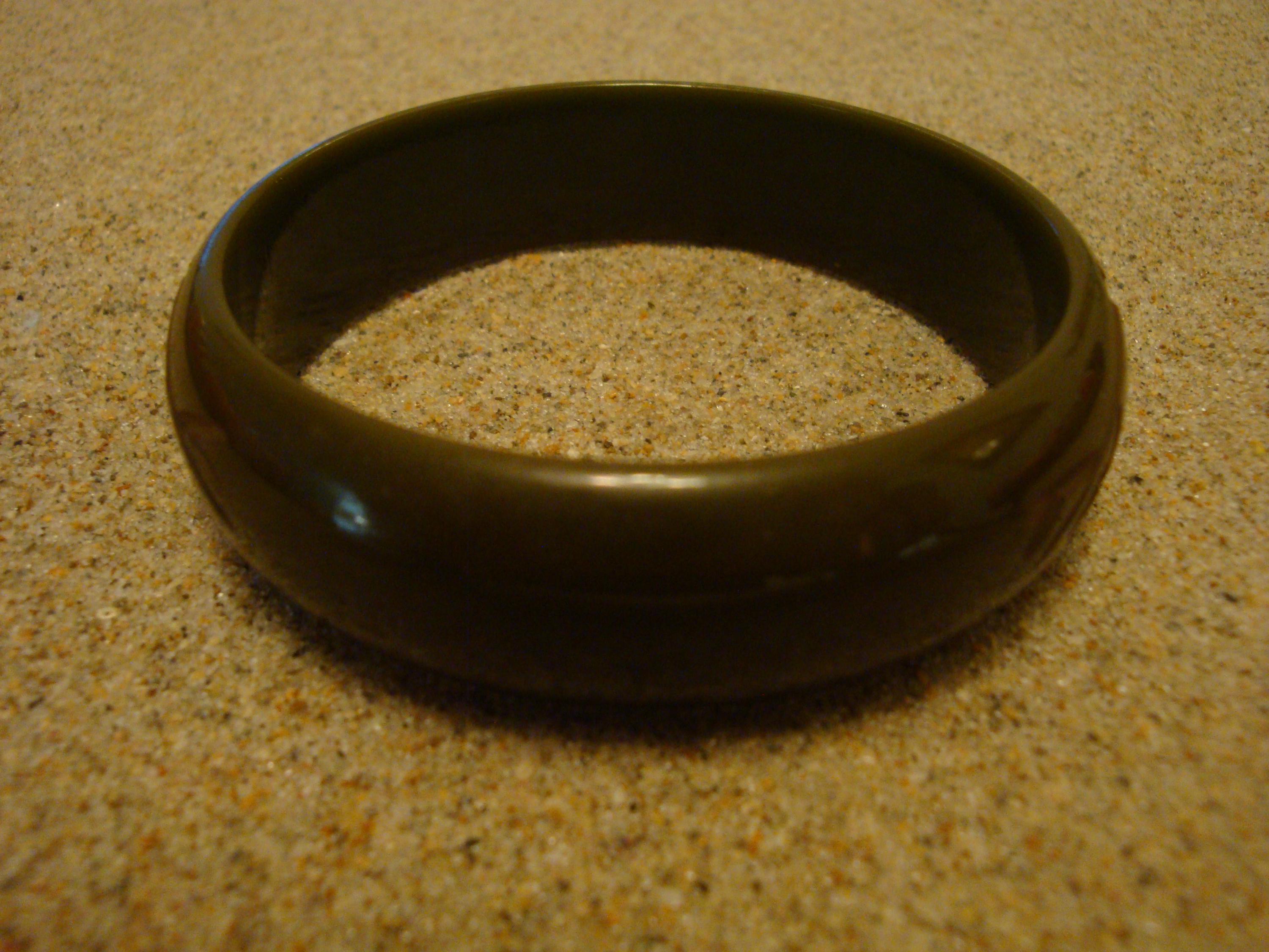 Vintage 3/4" Olive Green Bakelite Bracelet; Classic Bird on Branch Carvings!!