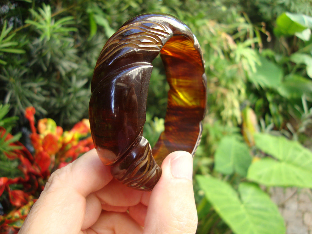 Vintage 1" Marbled Copper/Rust Bakelite Bracelet! Diagonal & Contoured Carvings!