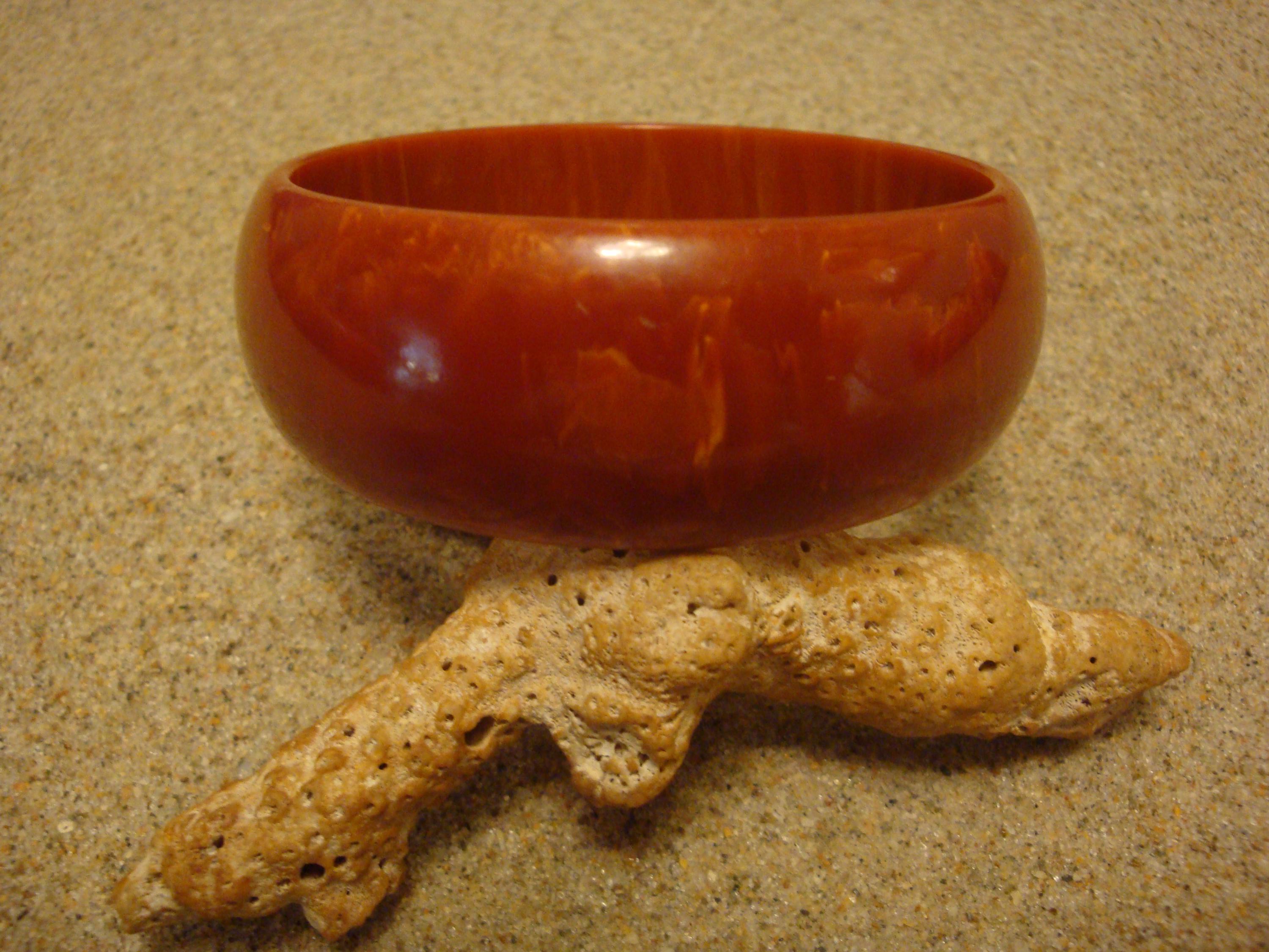 Vintage 1" Domed Bakelite Bangle Bracelet, Marbled Paprika