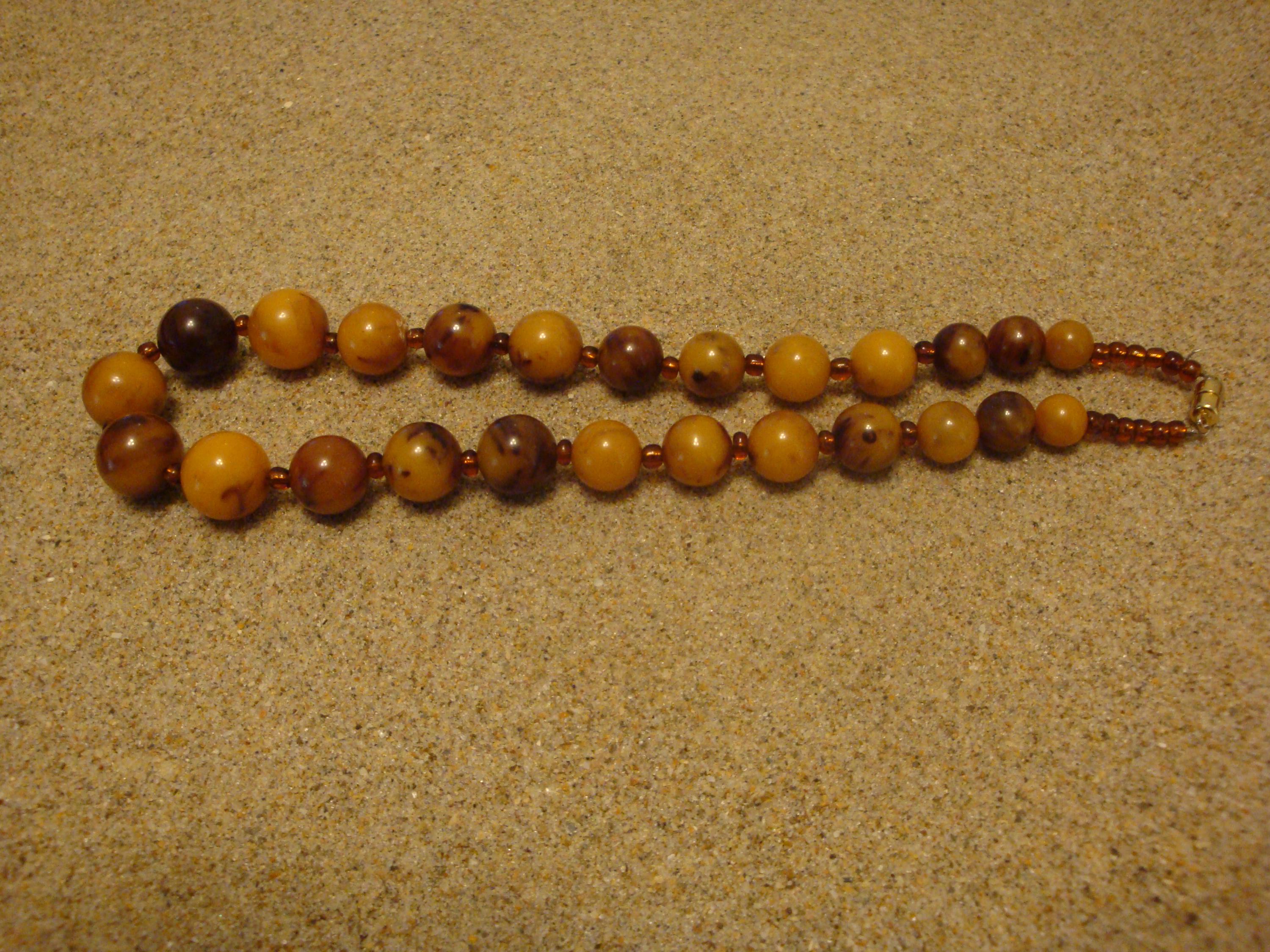Vintage 17" Bakelite Necklace! Marbled Graduated Brown & Butterscotch Beads!