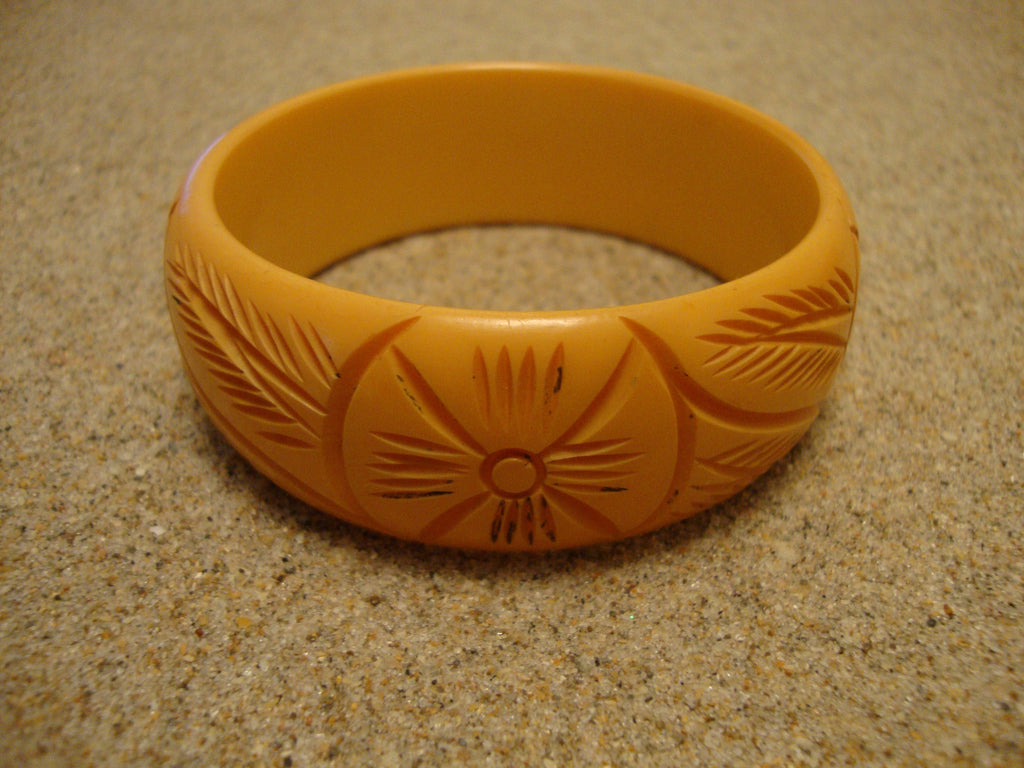Vintage Goldenrod Bakelite Bracelet: Abstract Floral Carvings