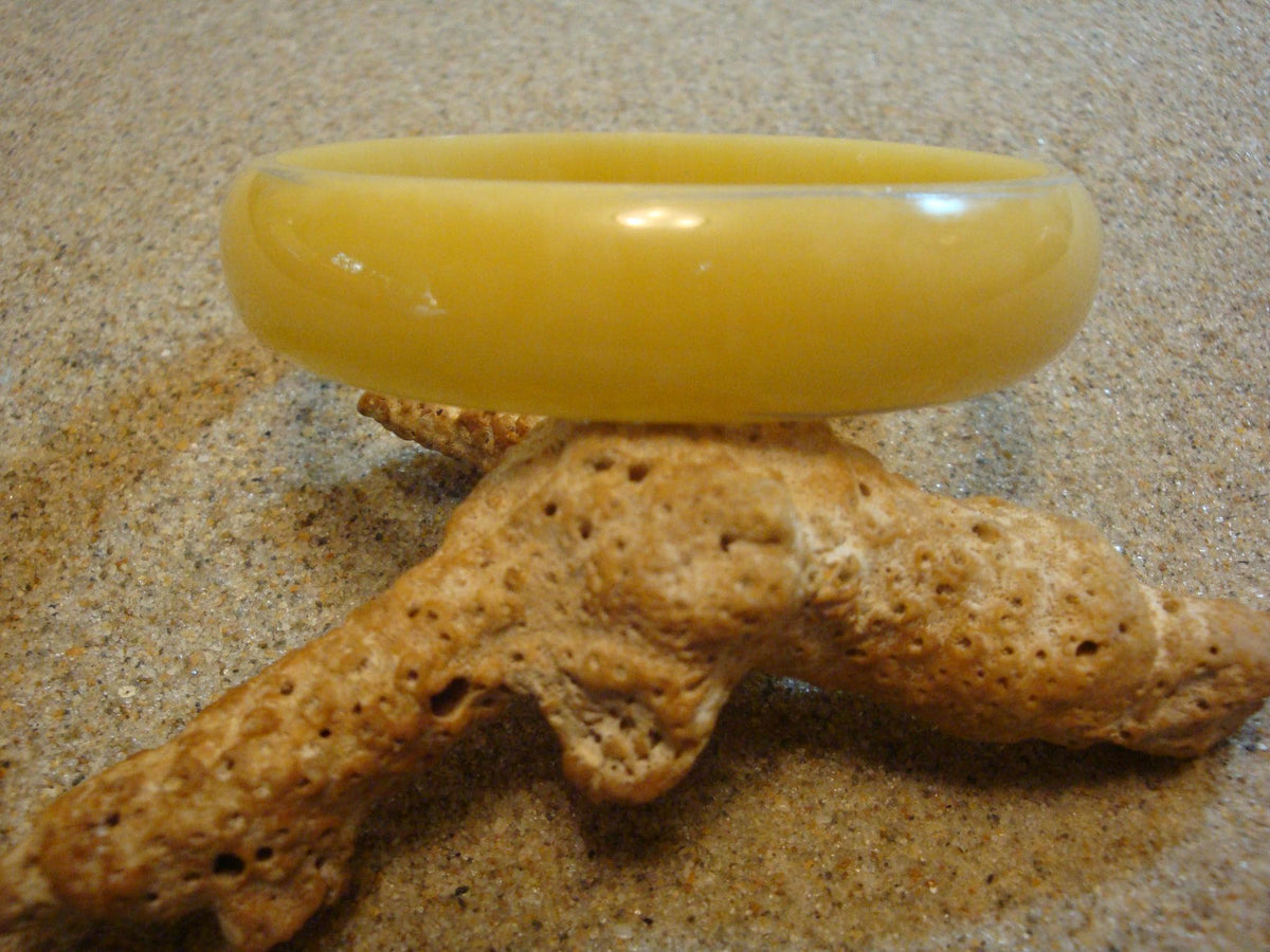 Restored Vintage Bakelite Bracelet: Pale Yellow Marbled Bangle