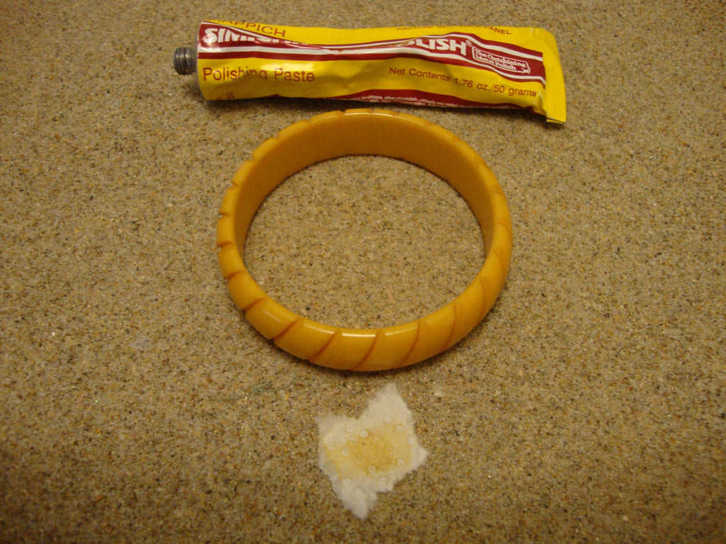 Vintage Goldenrod Bakelite Bracelet: Carved Diagonal Slashes