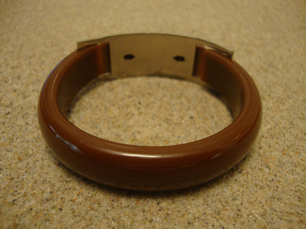 Vintage 5/8" Choco;ate Brown Bakelite Bracelet with Silvertone Buckle Clasp!