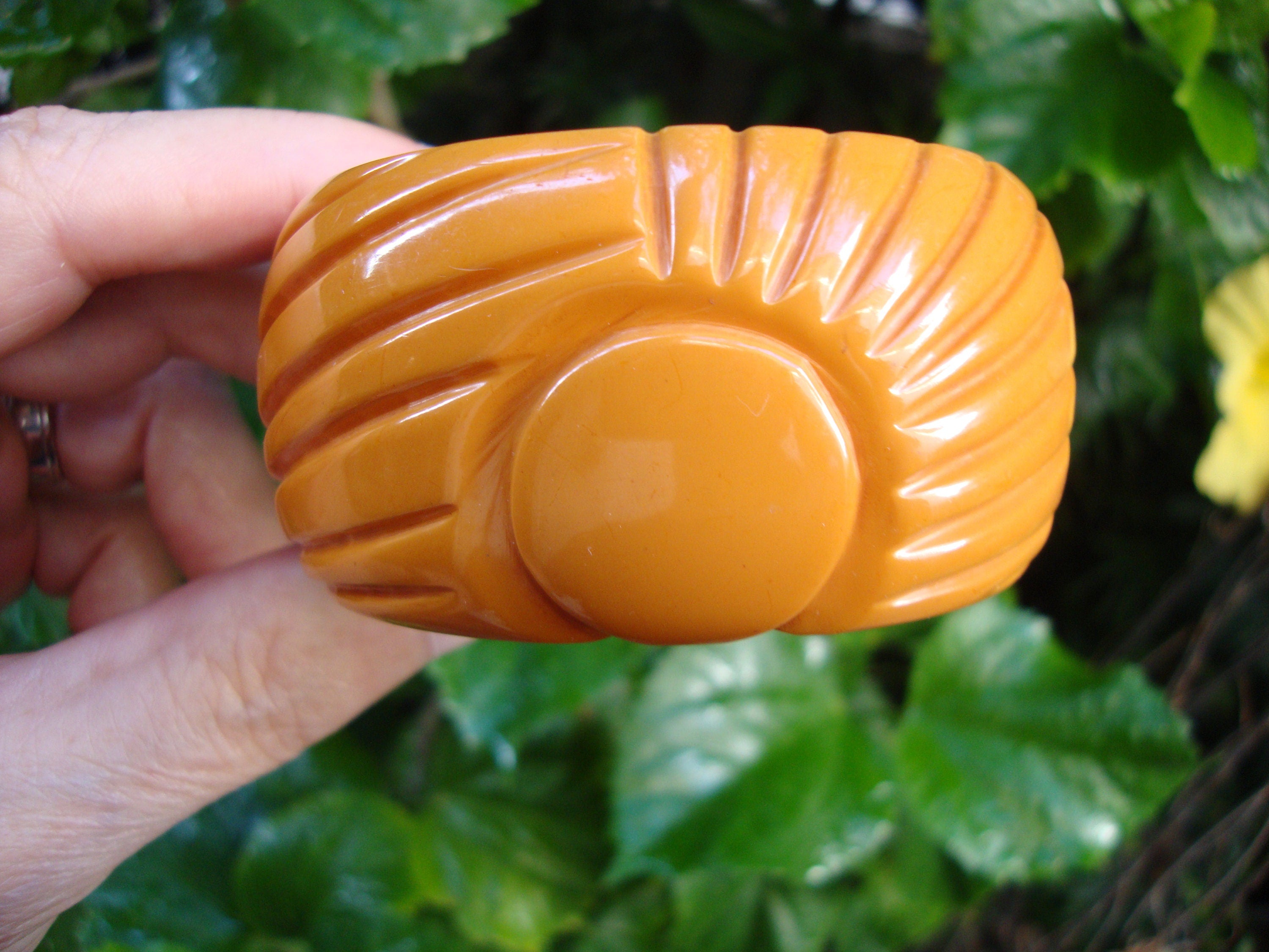 Vintage 1.5" Goldenrod Bakelite Bracelet! Abstract Flower/Sun? Carved Design!