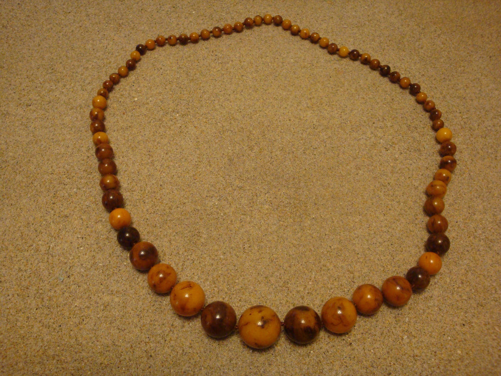 Vintage 34" Bakelite Necklace! Marbled Graduated Brown & Butterscotch Beads!