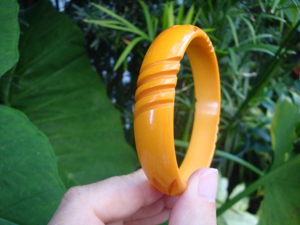 Vintage Goldenrod Bakelite Bracelet: Wheat Sheaf Carvings