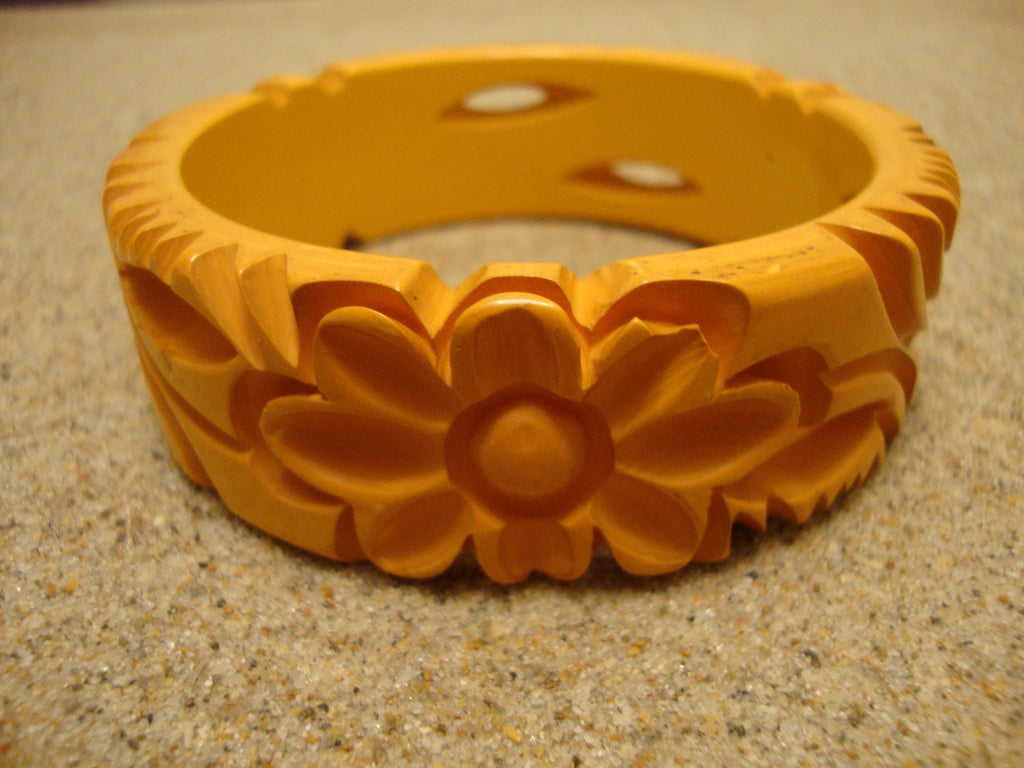 Vintage 7/8" Goldenrod Bakelite Bracelet! Open Work Deep Flower & Leaf Carvings!