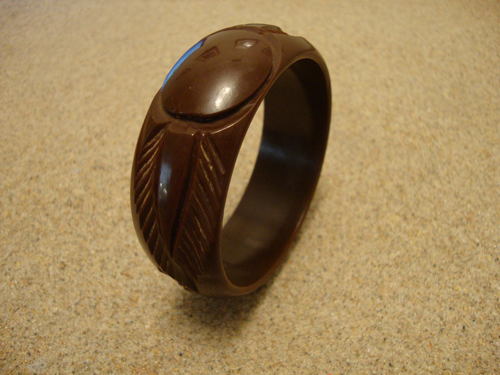 Vintage Dark Chocolate Brown Bakelite Bracelet! Large Carved Flower/Leaf Design!