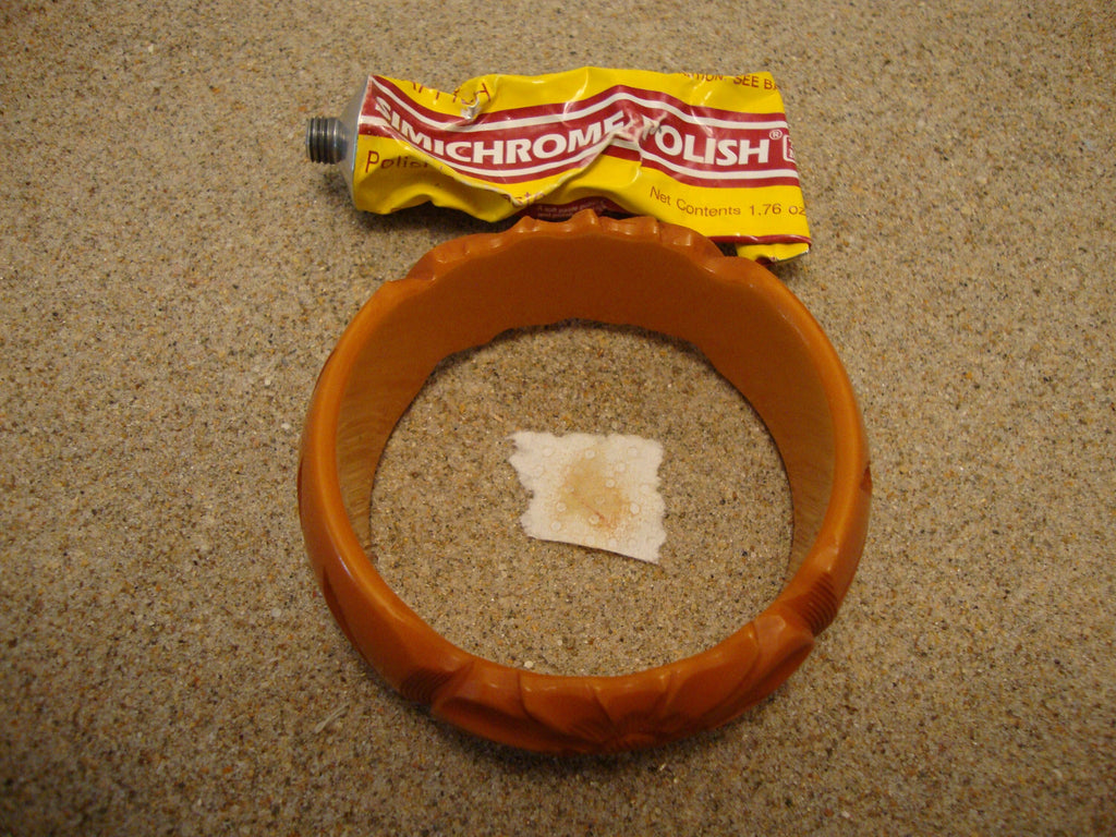 Vintage 1 1/8" Dark Butterscotch Bakelite Bracelet! Deep Flower & Leaf Carvings!