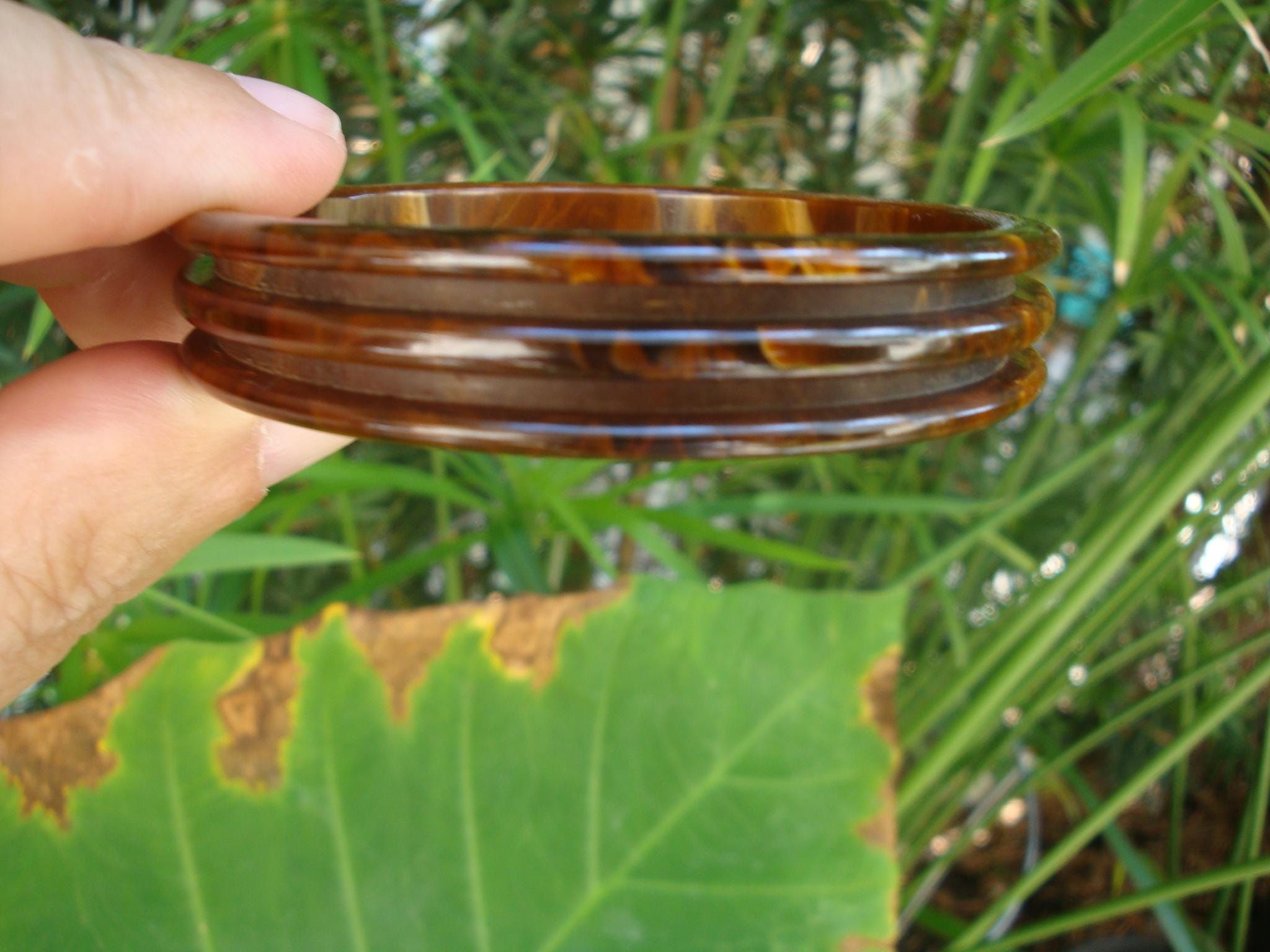 Vintage 1/2" Brown & Butterscotch Bakelite Bracelet! Sleek Deep Grooved  Design!