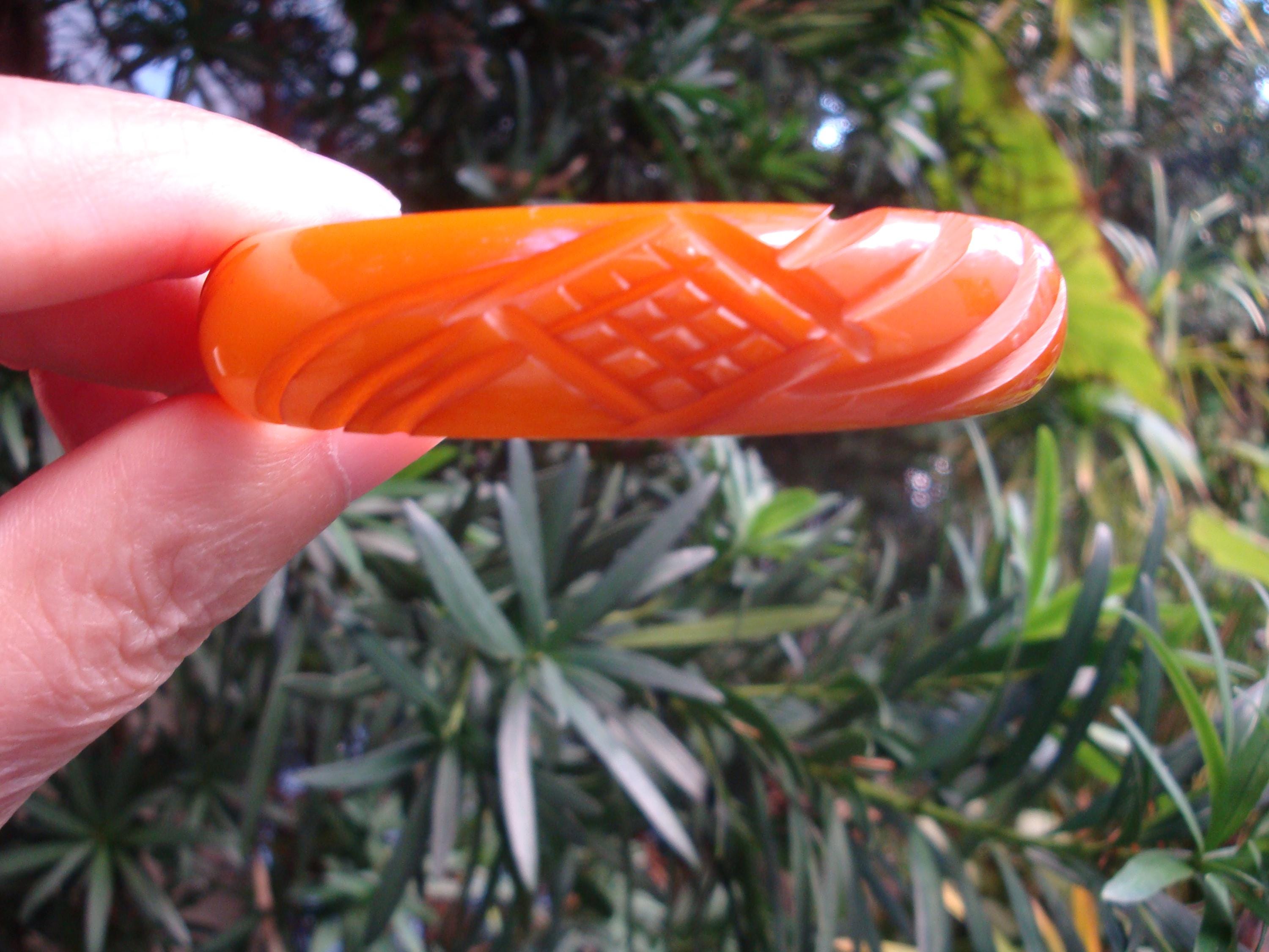 Vintage Butterscotch Bakelite Bracelet! Abstract Flower w/ Crosshatch Carvings!