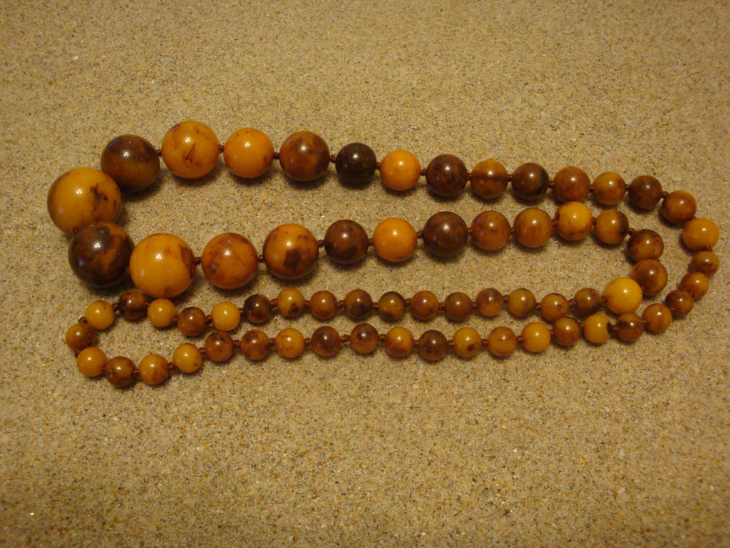 Vintage 34" Bakelite Necklace! Marbled Graduated Brown & Butterscotch Beads!