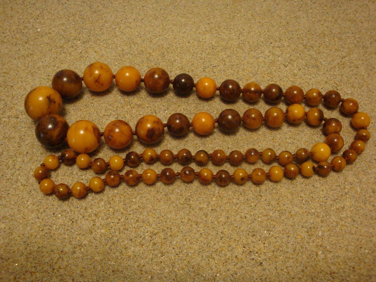 Vintage 34" Bakelite Necklace! Marbled Graduated Brown & Butterscotch Beads!