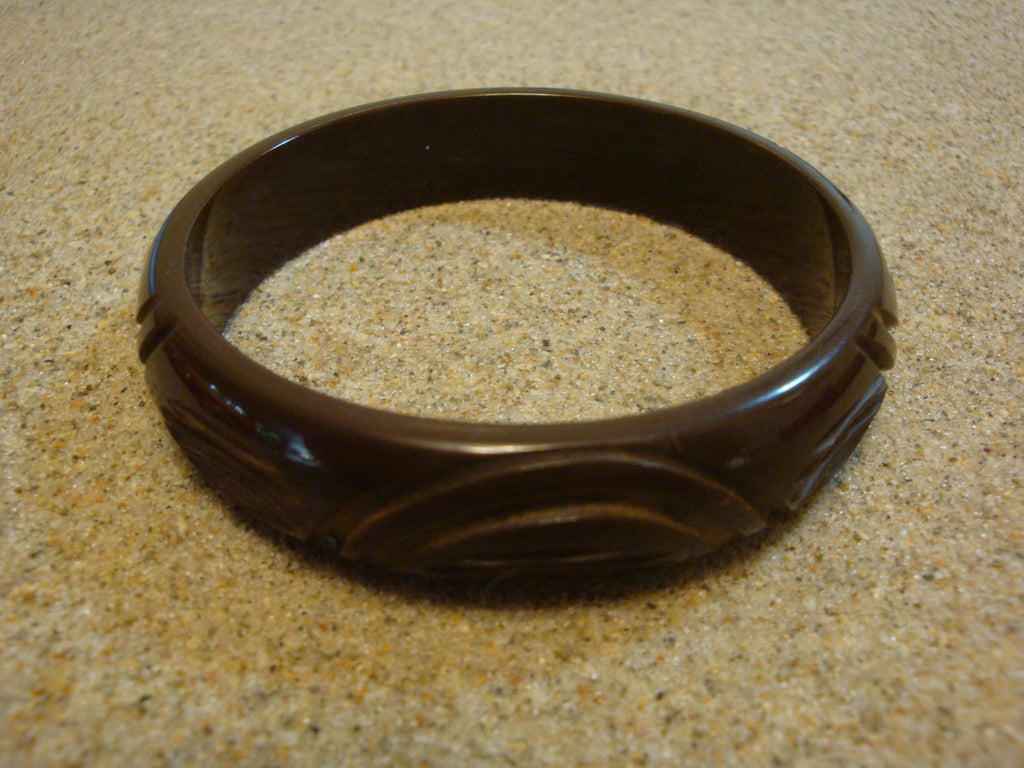 Vintage 5/8" Bakelite Bracelet! Brown w/ Semi Circle & Horizonal Slash Carvings!