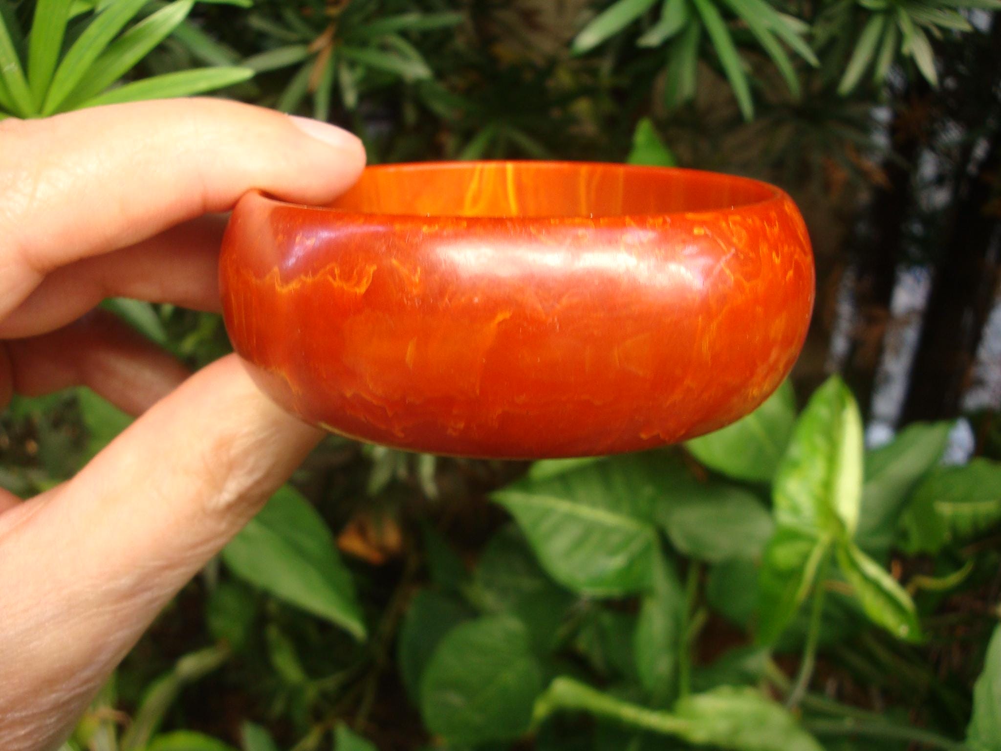 Vintage 1" Domed Bakelite Bangle Bracelet, Marbled Paprika