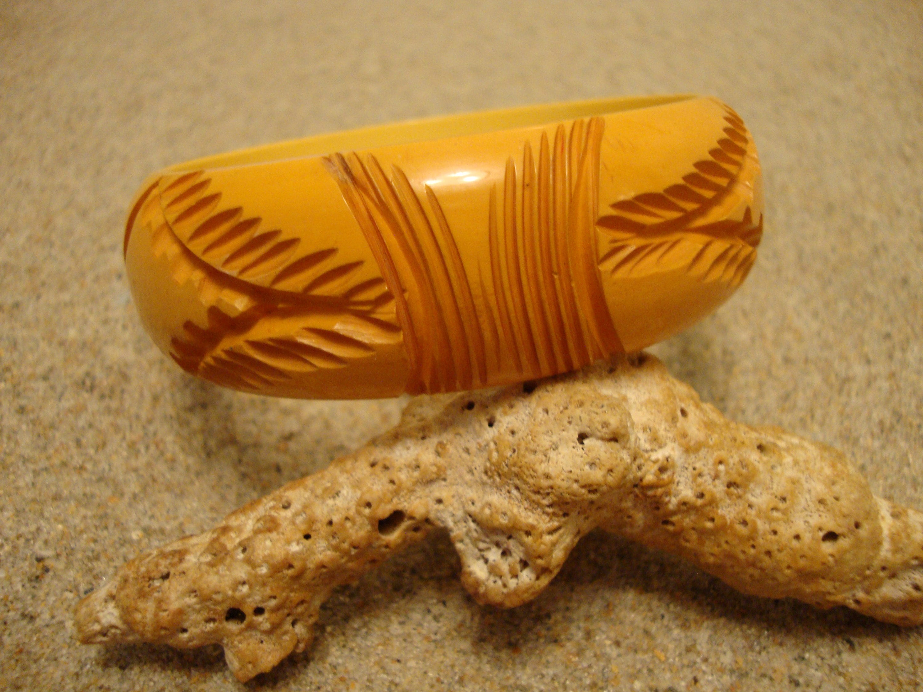Vintage Goldenrod Bakelite Bracelet: Abstract Carved Design