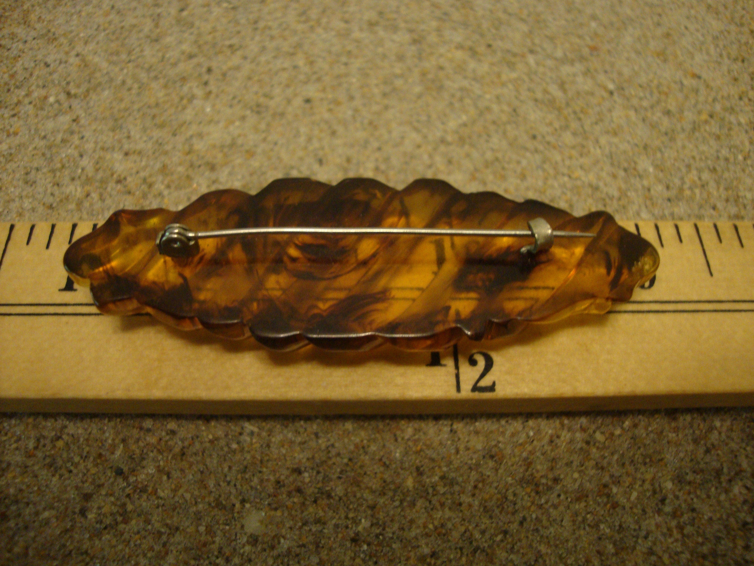 Vintage Bakelite Brooch: Gold Marbled Carved Design, 1940s