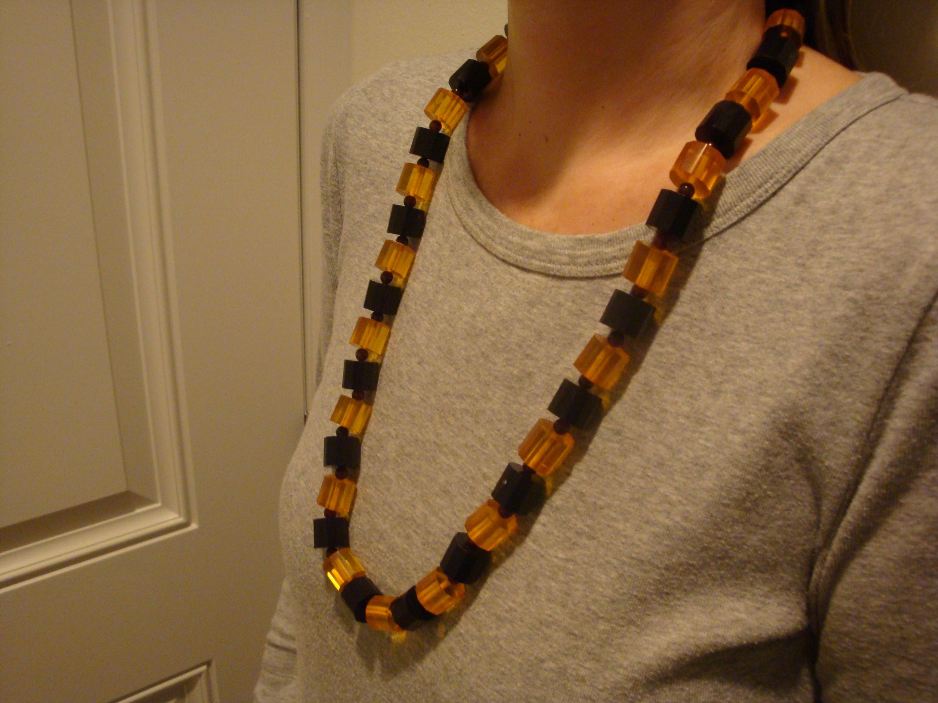 Vintage 30" Bakelite Applejuice/Black 1/2" Faceted Barrel Bead Necklace! 127g!!