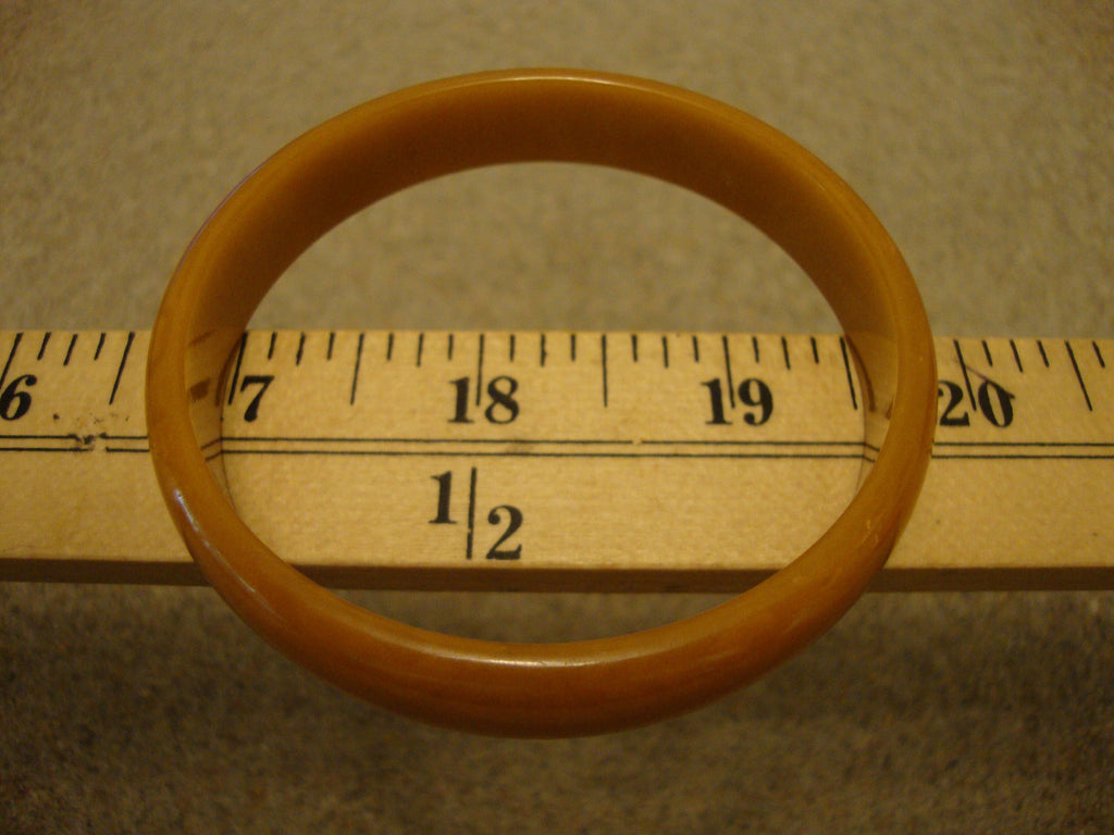 Vintage Butterscotch Bakelite Bracelet: Marbled Cream, 1/2 inch