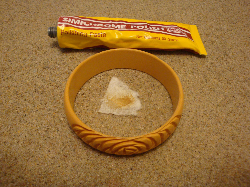 Vintage 3/4" Pale Yellow Bakelite Bracelet! Two Large Rose Petal Inspired Carvings!