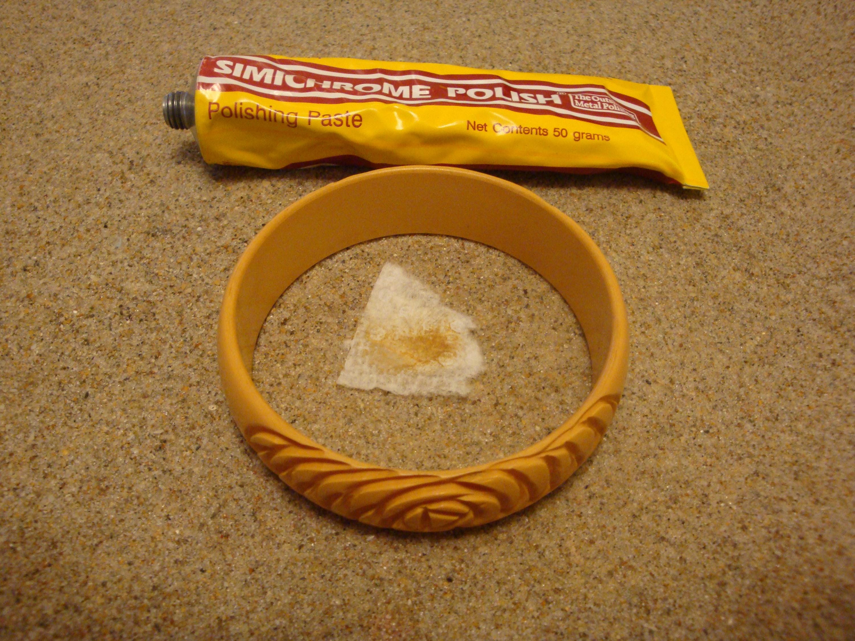 Vintage 3/4" Pale Yellow Bakelite Bracelet! Two Large Rose Petal Inspired Carvings!