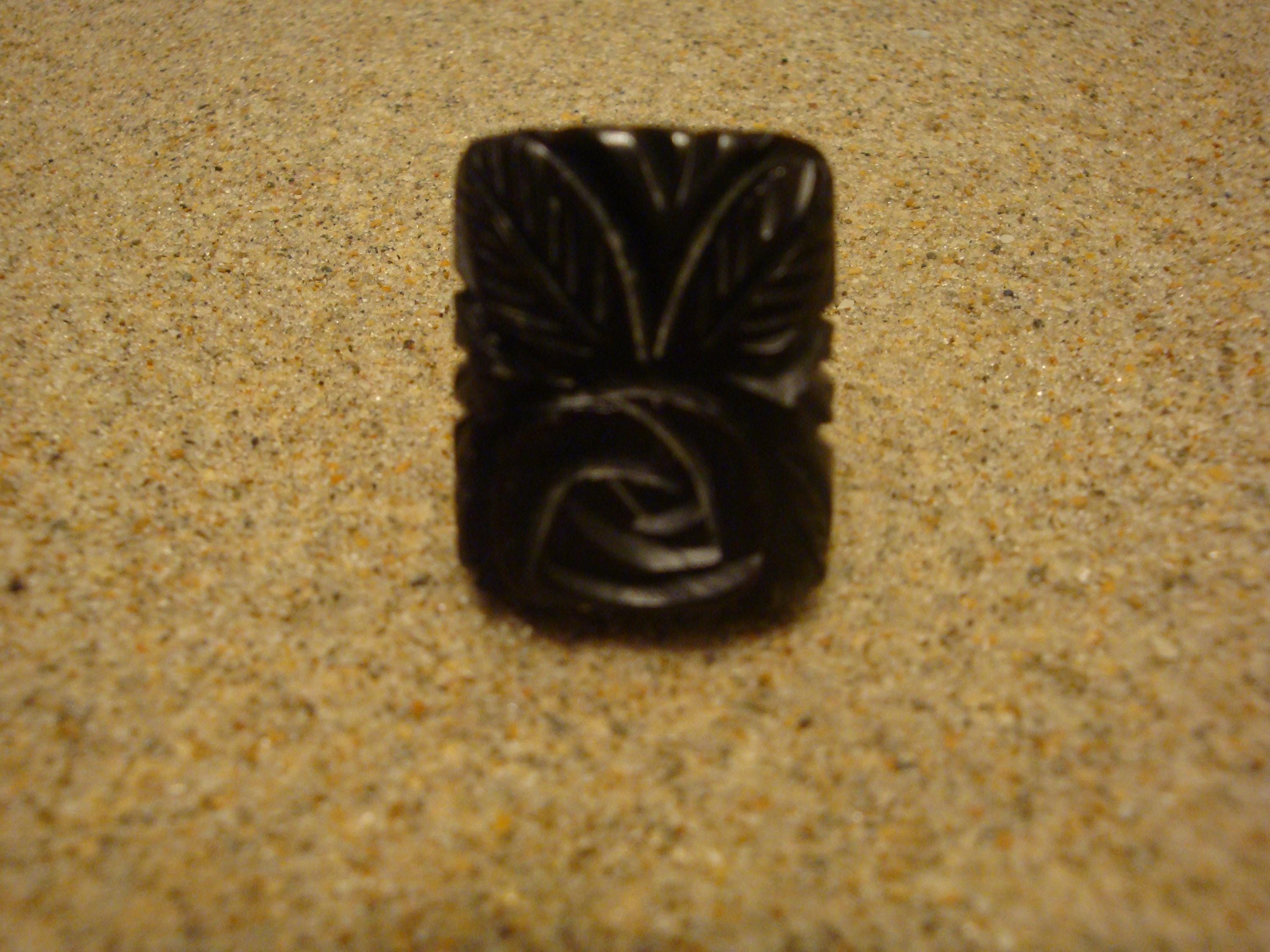 Vintage Jet Black Bakelite Ring! Flower & Leaf Carvings; Size 4!