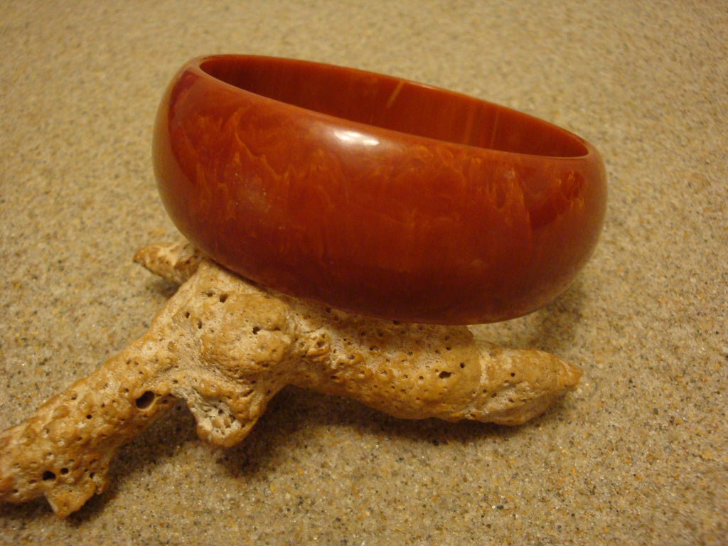 Vintage 1" Domed Bakelite Bangle Bracelet, Marbled Paprika