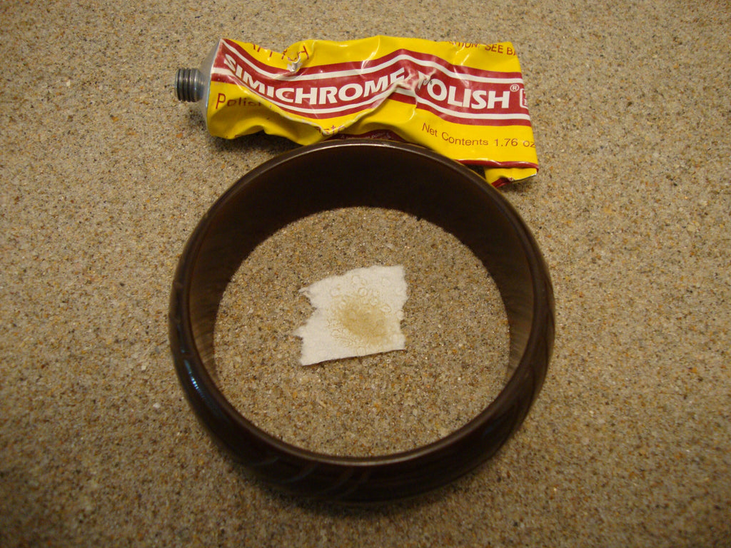 Vintage 7/8" Bakelite Bracelet! Gold to Brown w/ Abstract Geometric Carvings!