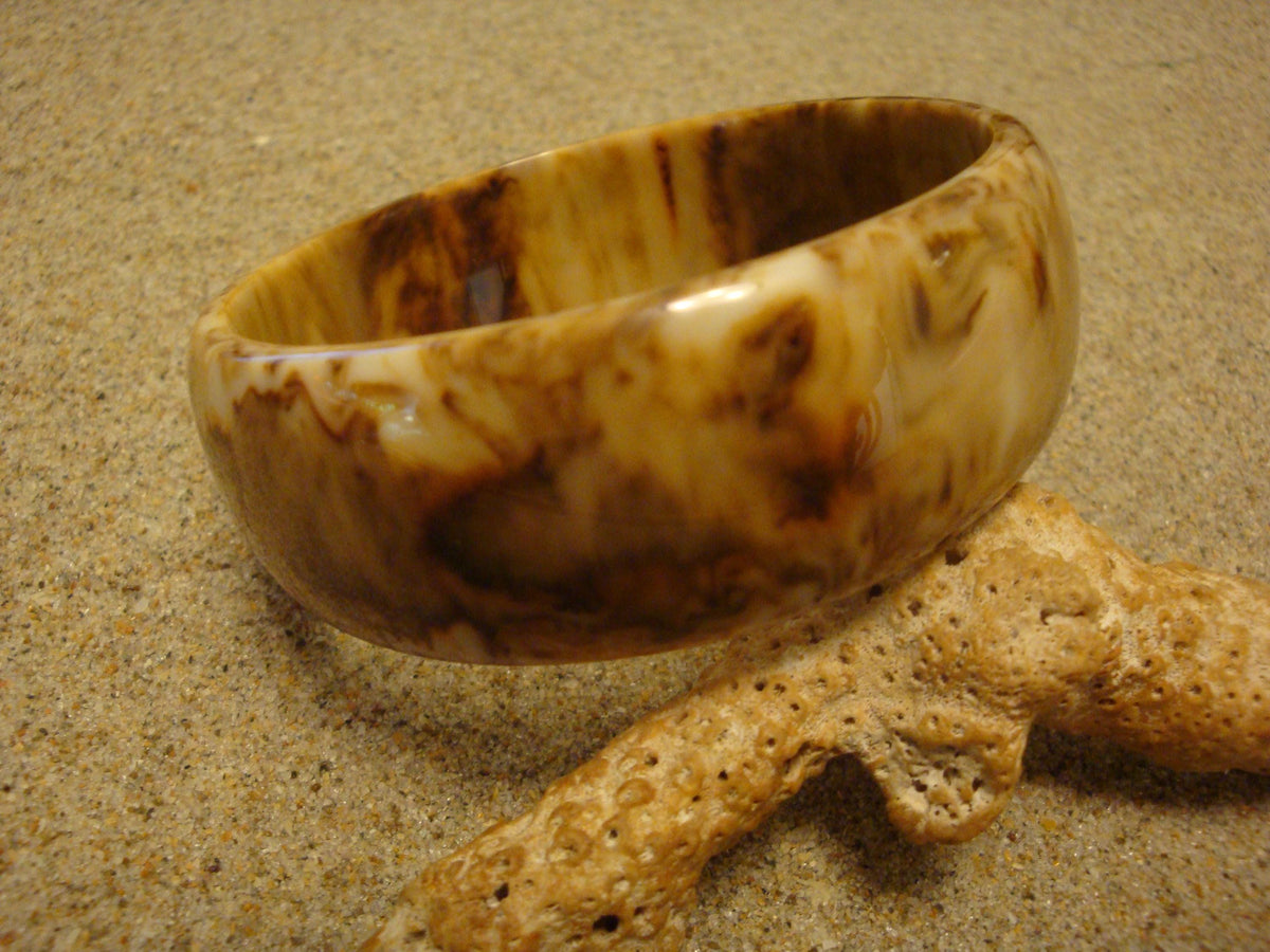 Vintage 1" Restored Bakelite Bracelet! Heavily Marbled Coffee & Cream Colors!