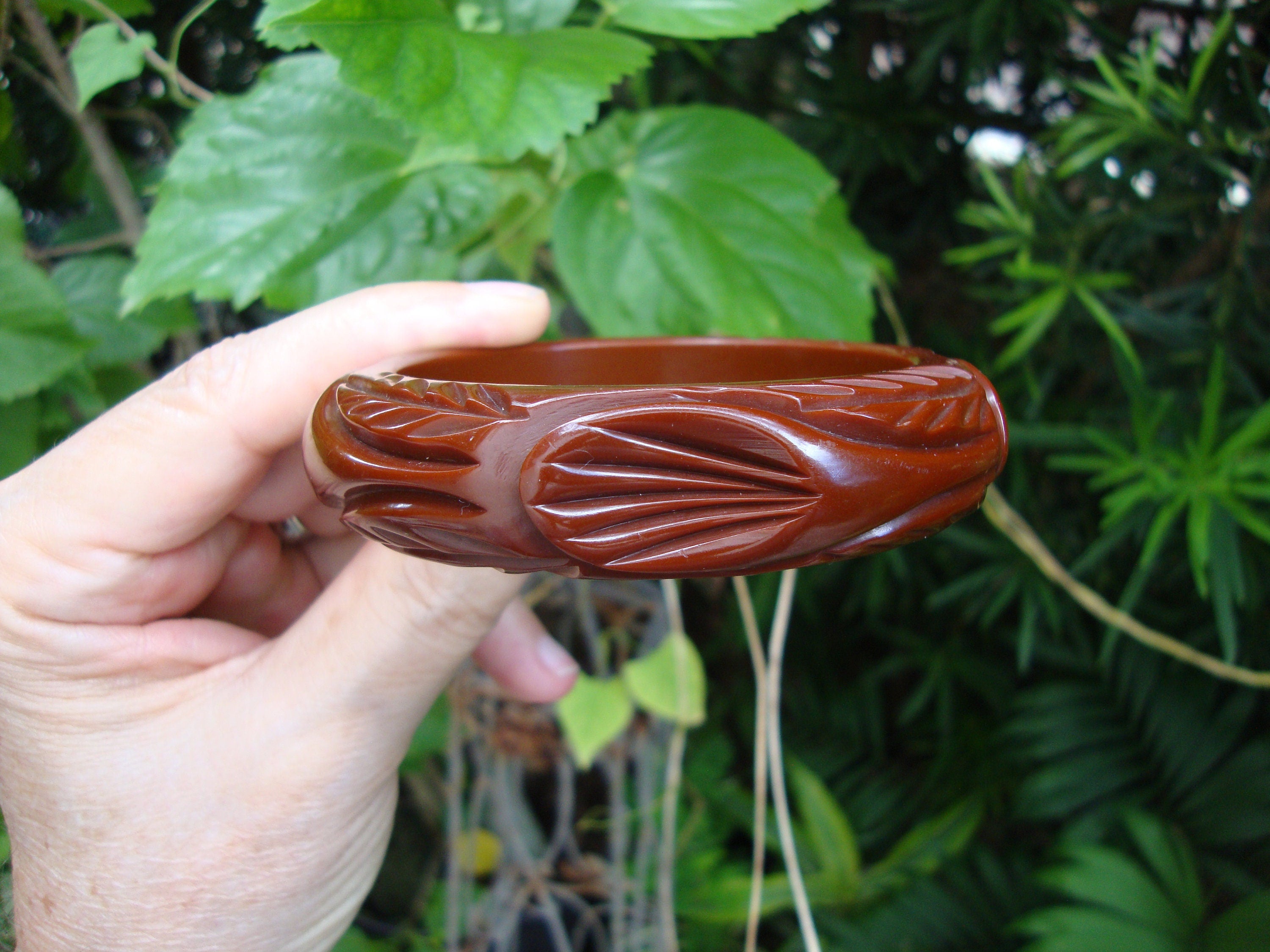 Vintage Bakelite Bracelet! Chocolate Brown w/ Abstract Flower & Leaf Carvings!
