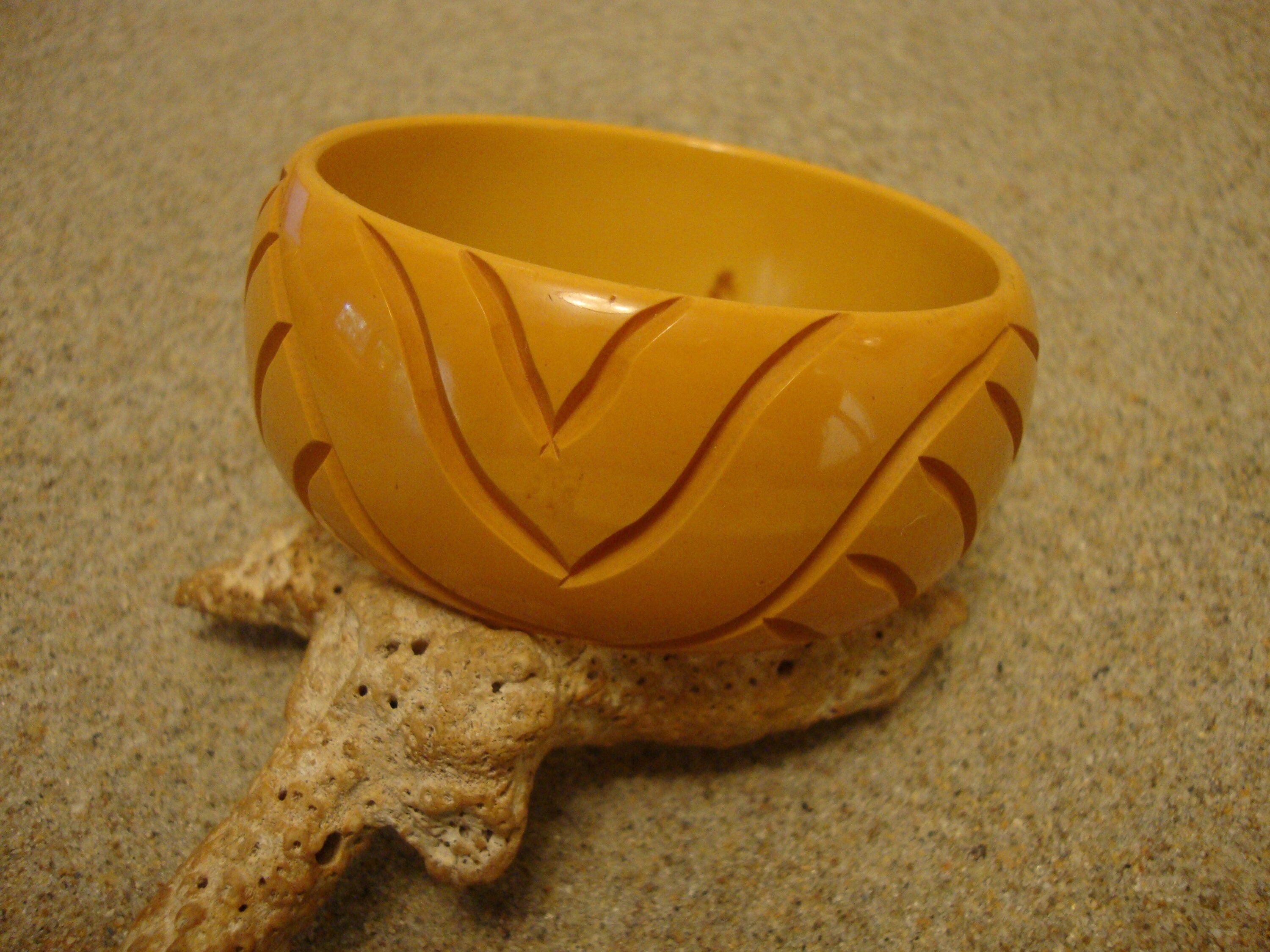 Vintage 1.5" Goldenrod Bakelite Bracelet! Abstract Flower/Leaf Carved Design!