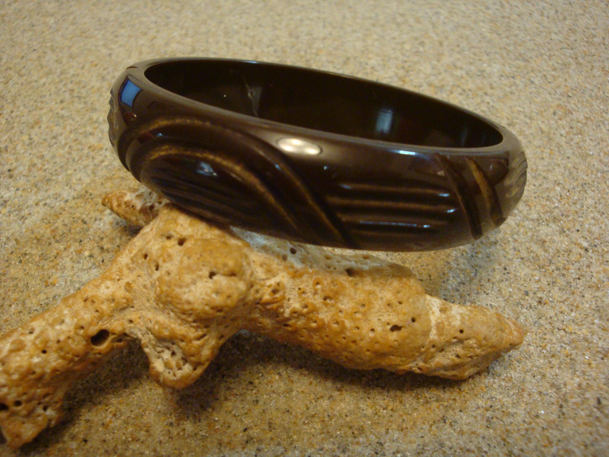Vintage 5/8" Bakelite Bracelet! Brown w/ Semi Circle & Horizonal Slash Carvings!