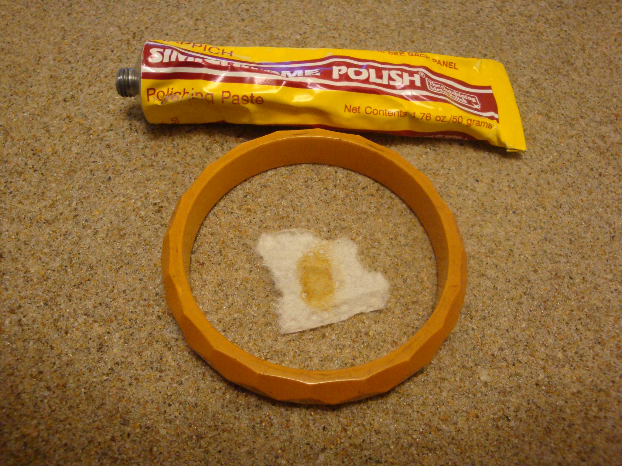 Vintage 1/2" Goldenrod Bakelite Bracelet w/ Diamond & Pentagon Shaped Facets!