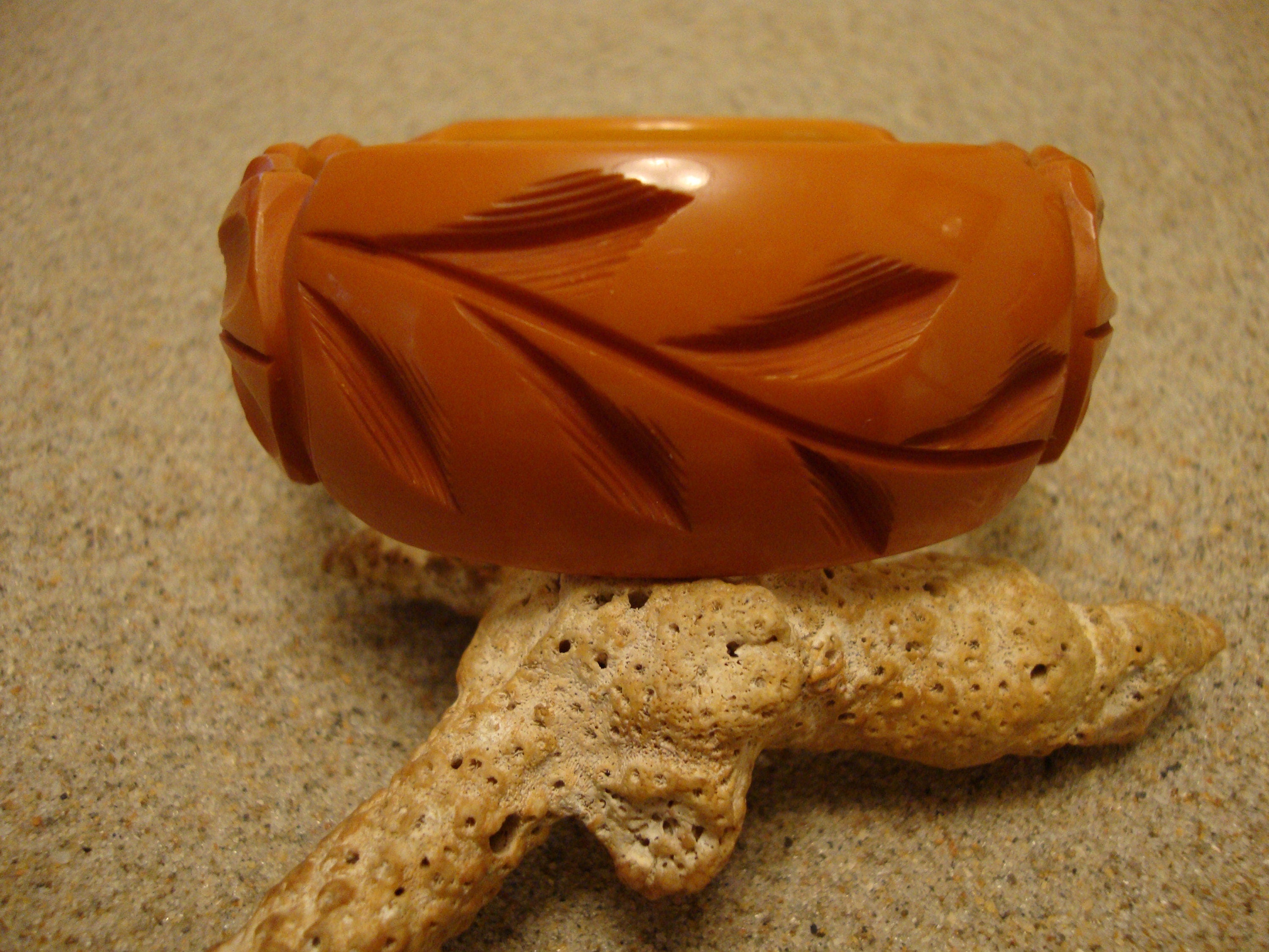 Vintage 1 1/8" Dark Butterscotch Bakelite Bracelet! Deep Flower & Leaf Carvings!
