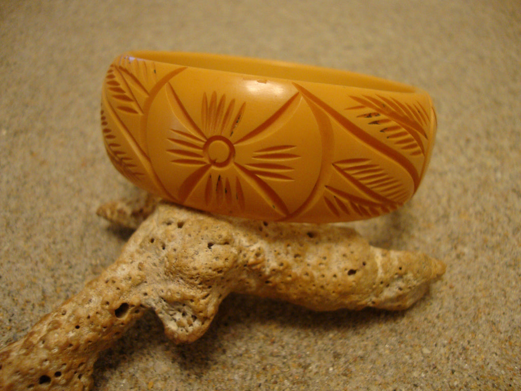Vintage Goldenrod Bakelite Bracelet: Abstract Floral Carvings