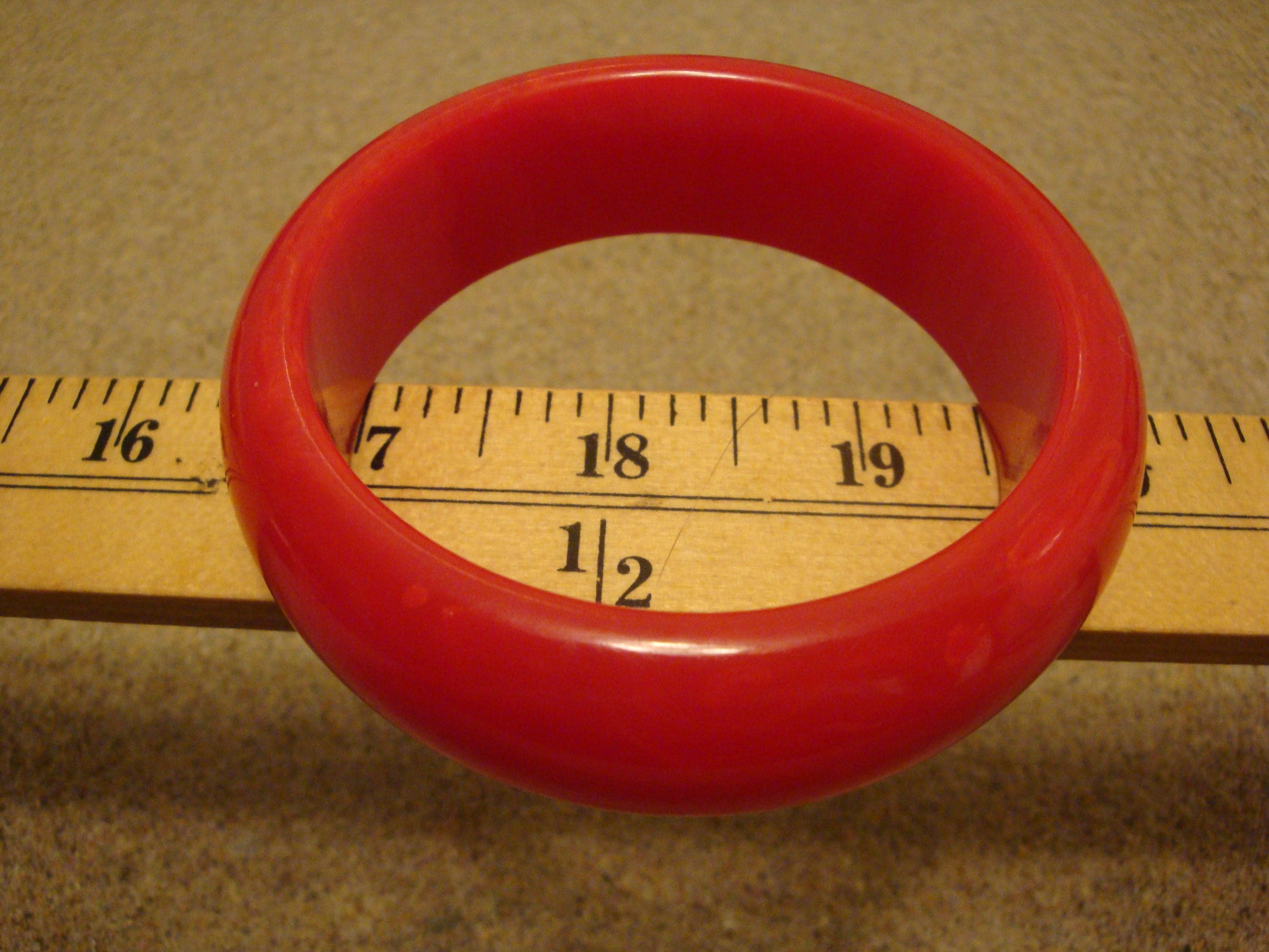 Vintage 7/8" Bakelite Bracelet! Dazzling Bright Cherry Red w/ Cream Marbling!