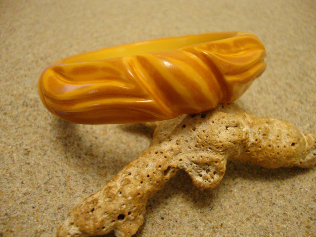 Vintage 3/4" Overdyed Butterscotch Bakelite Bracelet! Abstract Flower Carvings!