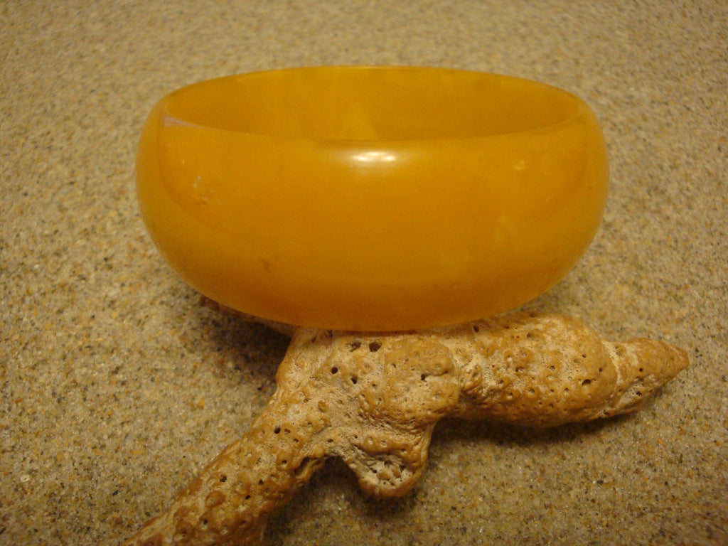 Vintage 1" Bakelite Bracelet! Semi Translucent Lemon Drop Yellow w/ Cream Marbling!