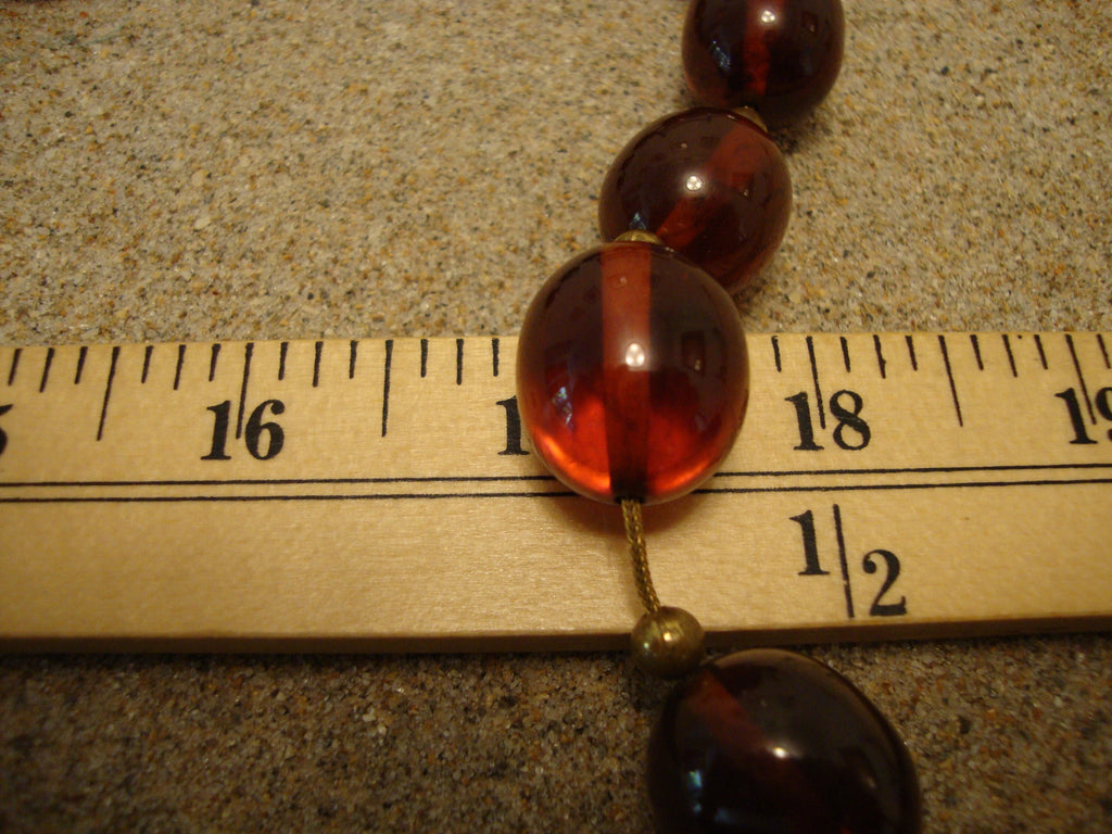 Beautiful Vintage 16" Cherry Bakelite Necklace! Large 3/4" Oval Beads!!