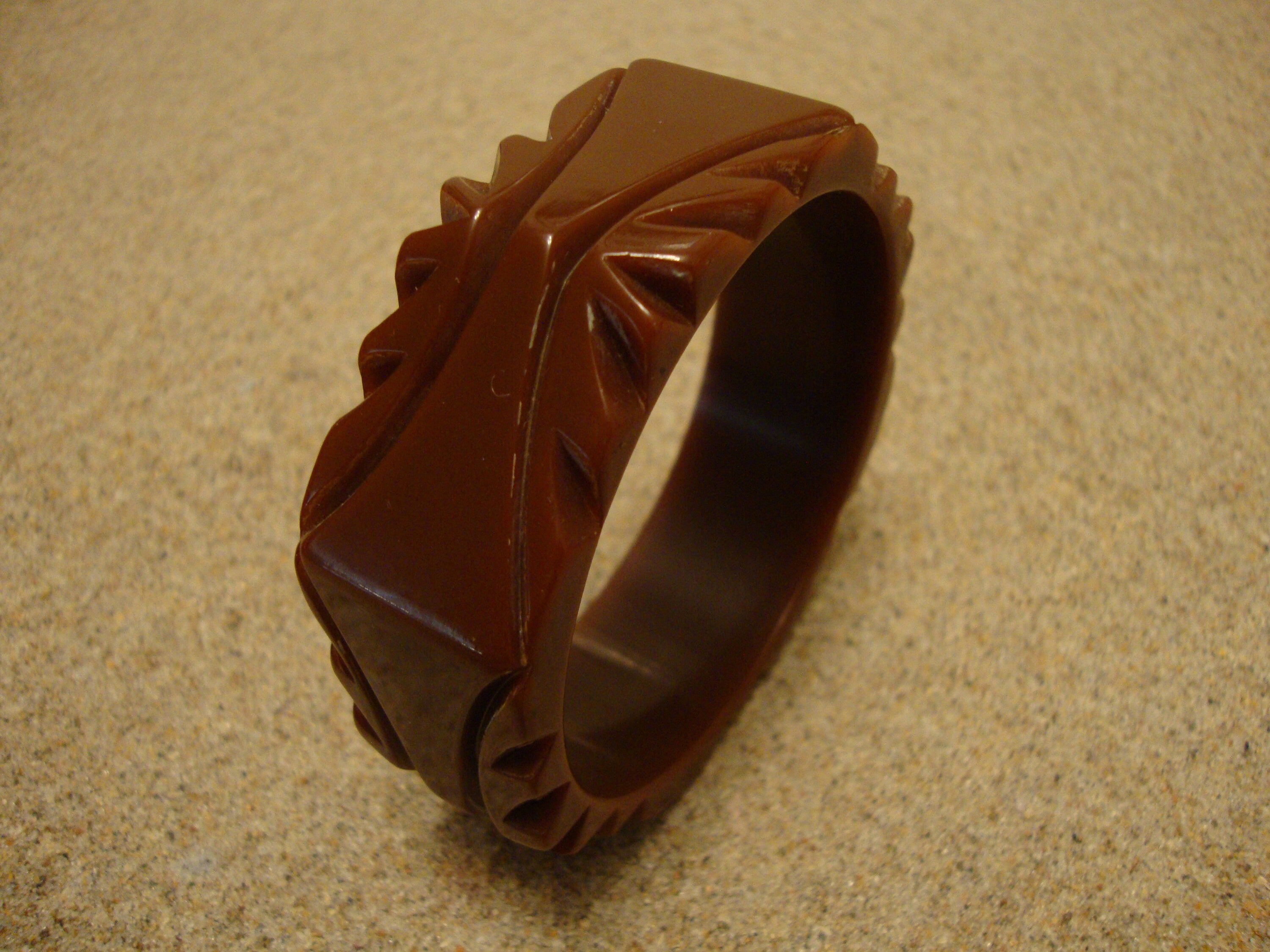 Vintage Chocolate Brown Bakelite Bracelet: Geometric Carvings