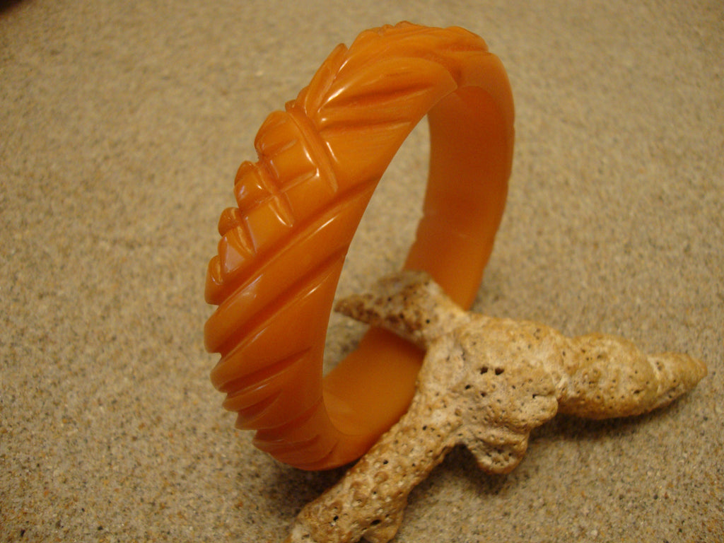 Vintage 3/4" Semi Translucent Orange Bakelite Bracelet! Pineapple/Leaf Carvings!