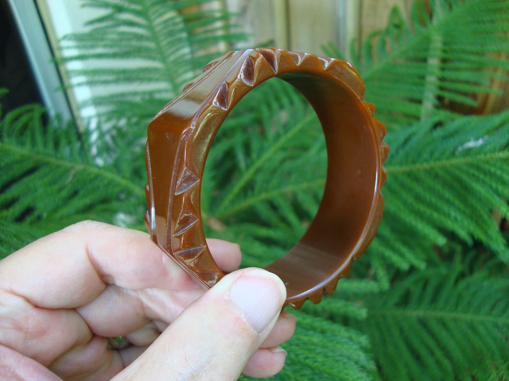 Vintage Chocolate Brown Bakelite Bracelet: Geometric Carvings