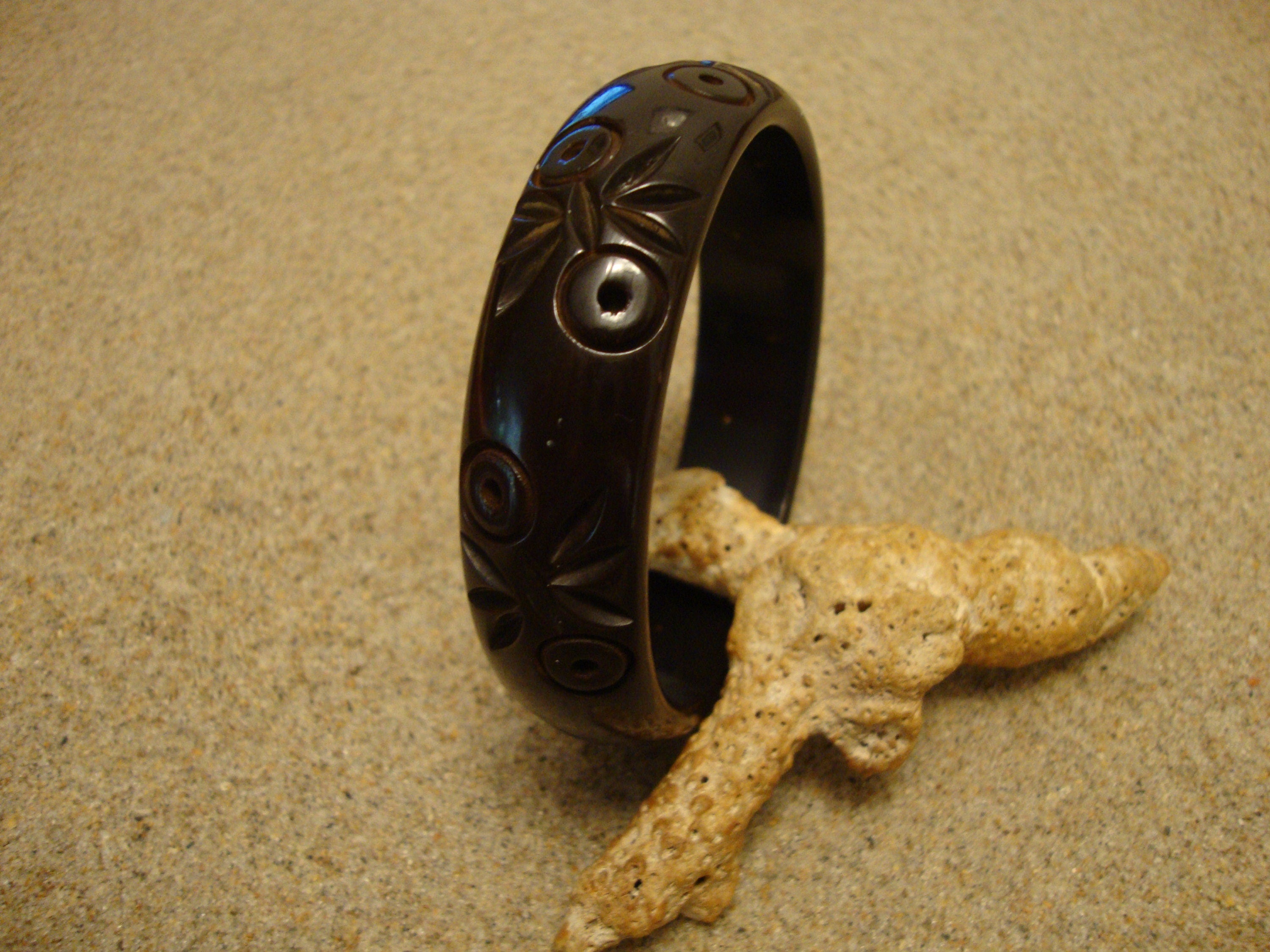 Vintage Midnight Green Bakelite Bracelet: Abstract Floral Carvings