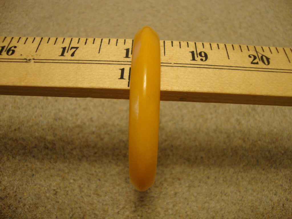Vintage Lemon Yellow Bakelite Bracelet: Flying Saucer Bangle