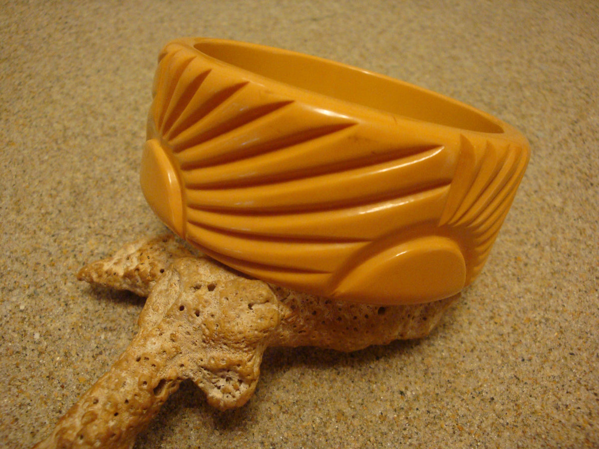 Vintage Canary Yellow Bakelite Bracelet: Carved Flower Design!