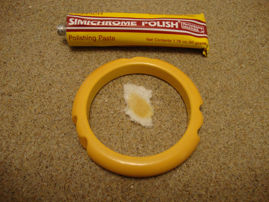 Vintage 1/2" Yellow Bakelite Bracelet! Three Pair of Deep Diagonal Slash Carvings!