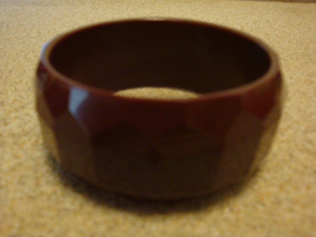 Vintage 1 1/4" Chocolate Brown Bakelite Bracelet! w/ Square & Pentagon Facets!