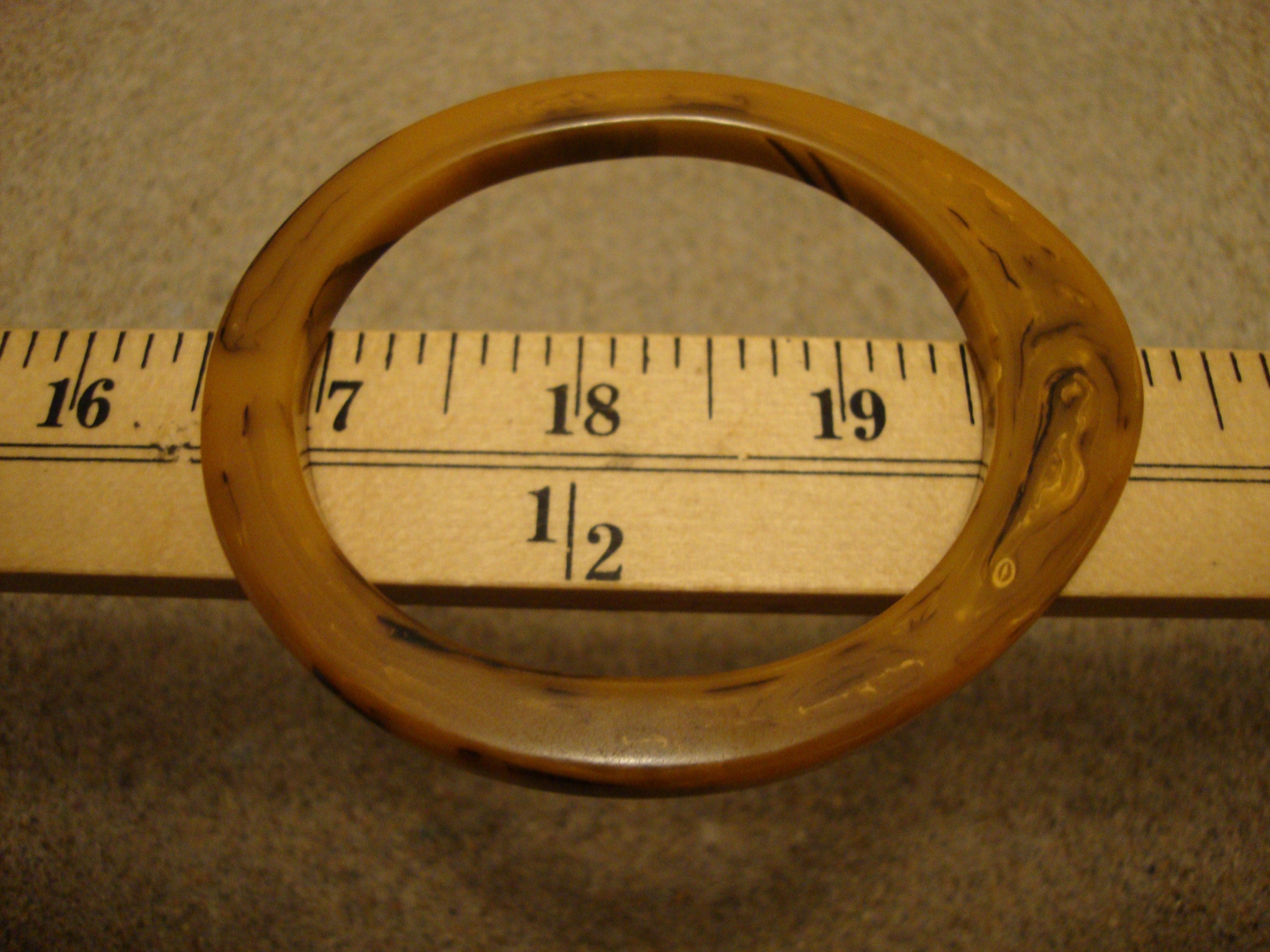Vintage Marbled Bakelite Bracelet: 1950s Asymmetrical Bangle